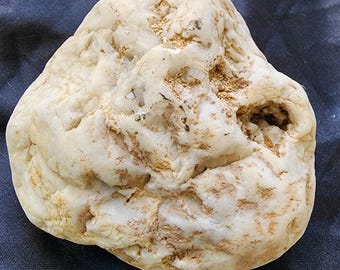 1lb 10 oz raw white Quartz crystal Rock nugget, stone, gemstone, quartzite, minerals,  aquarium, terrarium