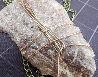 wire wrapped arrow shaped stone necklace bronze gold chain rock pendant handmade boho natural jewelry