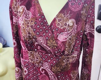 Burgundy red pink and brown floral womens tops size LG long sleeves vintage 2000s preowned womens clothing