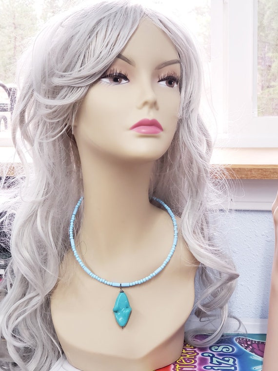 blue glass twisty pendant, wire necklace, beaded necklace, handmade bead jewelry