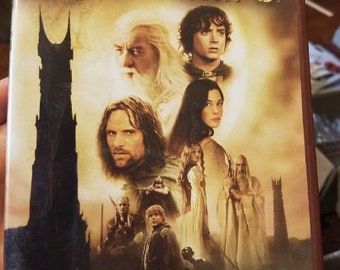 Vintage The Lord of the Rings: The Two Towers dvd movie with bonus cd fantasy adventure movies Elijah Wood year 2003