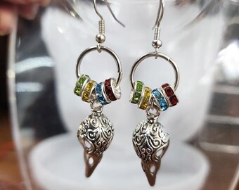 Earrings Bracelets Pins