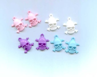 8 acrylic plastic skull crossbones pirate charms mixed colors 17mm x 20mm jewelry making supplies