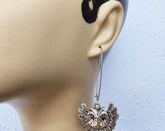 long silver metal Owl Earrings,  Antiqued Silvertone, bird Earrings, Owl Jewelry, animals nature
