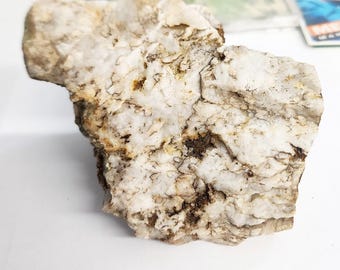 1 lb 8oz raw white Quartz crystal Rock nugget, stone, gemstone, Montana, quartzite, minerals,  aquarium, terrarium