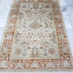 Handmade Tuscan Beige Oushak Rug: 100% Wool Turkish Area Rug