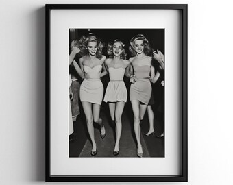 Ladies at Nightclub Wall Art, Cocktail Poster, Black & White Bar Cart Print, Ladies Night Vintage Decor, Alcohol Photo, Digital Download