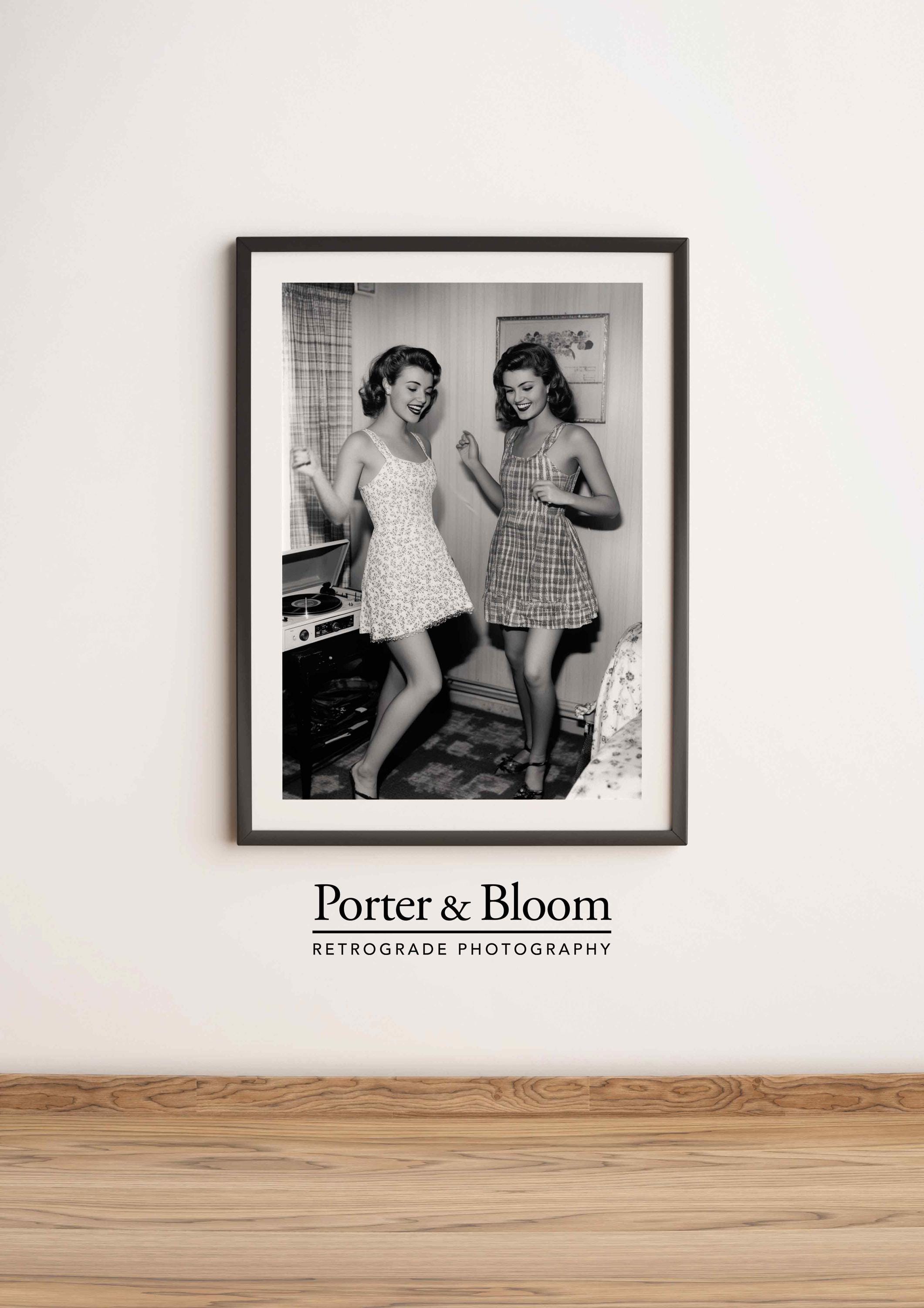 Retro Girl With Camera Wall Art Poster - Black & White Vintage Photography Print For Midcentury Decor