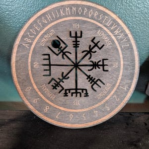 Vegvisir Pendulum Board 6&quot;