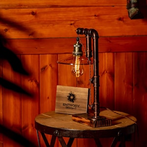 Lampada da tavolo Steampunk da sogno, vintage, fatta a mano, regolabile, con ingranaggi recuperati, decorazione rustica da fattoria, industriale, in metallo resistente