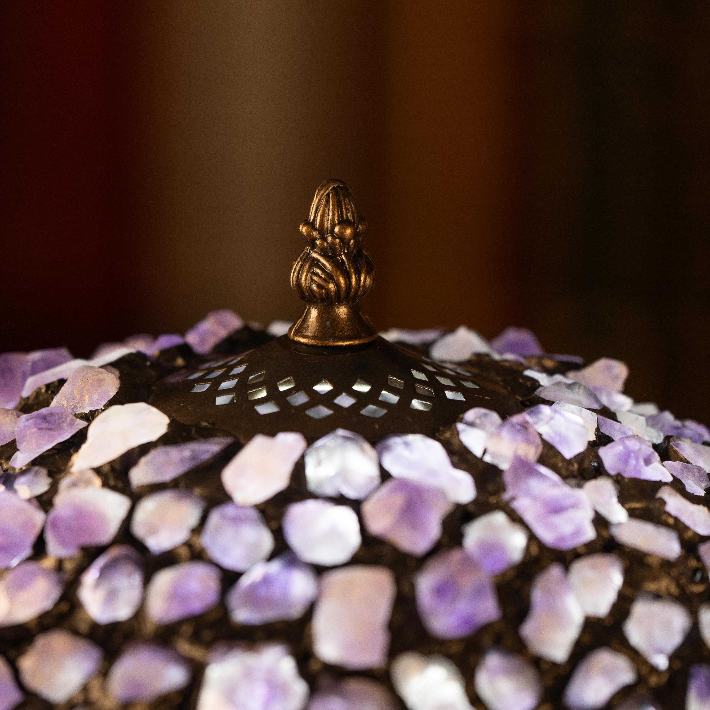 アメジストクリスタルテーブルランプ、アンティーク真鍮ベース