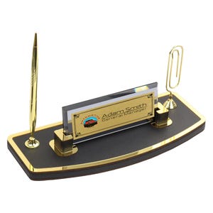 Placa de madera personalizada para nombre de escritorio, patrón de cuero negro, accesorios de escritorio de oficina, juego de organizador de escritorio, bolígrafo de firma, placa de nombre de escritorio