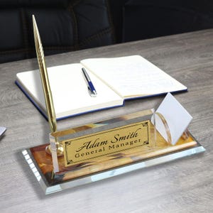 Plaque nominative de bureau personnalisée | Plaque signalétique de bureau en verre avec horloge, stylo et porte-cartes, plaque signalétique de bureau personnalisée, enseigne de bureau
