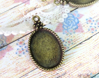 Set of 3 Oval Brass pendant settings for 18x25 mm cabochon, blank base bezel pendant setting, antique bronze, rustic oxidized, roped frame