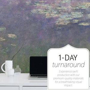 Op de afbeelding: Een wit bureau met een laptop, een decoratieve witte mok en een kleine glazen fles. De achtergrond is een schilderij van waterlelies. De afbeelding bevat de tekst "1-DAY turnaround".