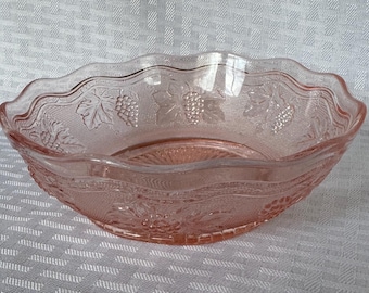Vintage Westmoreland Pink Depression Glass Bowl, Stippled Grape Pattern, 1930s Woolworth Oregon Grape Scalloped Rim Serving Dish