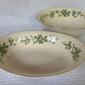 Vintage Homer Laughlin Eggshell Georgian Greenbriar Serving Bowl Set