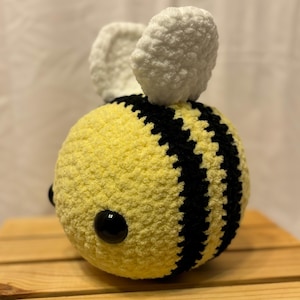 Crochet Bee | Ready to Ship | Handmade Amigurumi Plushie