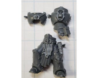 T’au Codex Review – HQ: Commander in XV85 Enforcer Battlesuit T’au Codex Review – HQ: Commander in XV85 Enforcer Battlesuit