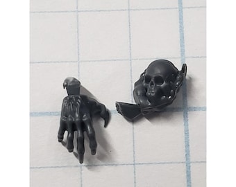40k Space Wolves Bits Wulfen Clawed Hands w Skull Set #102