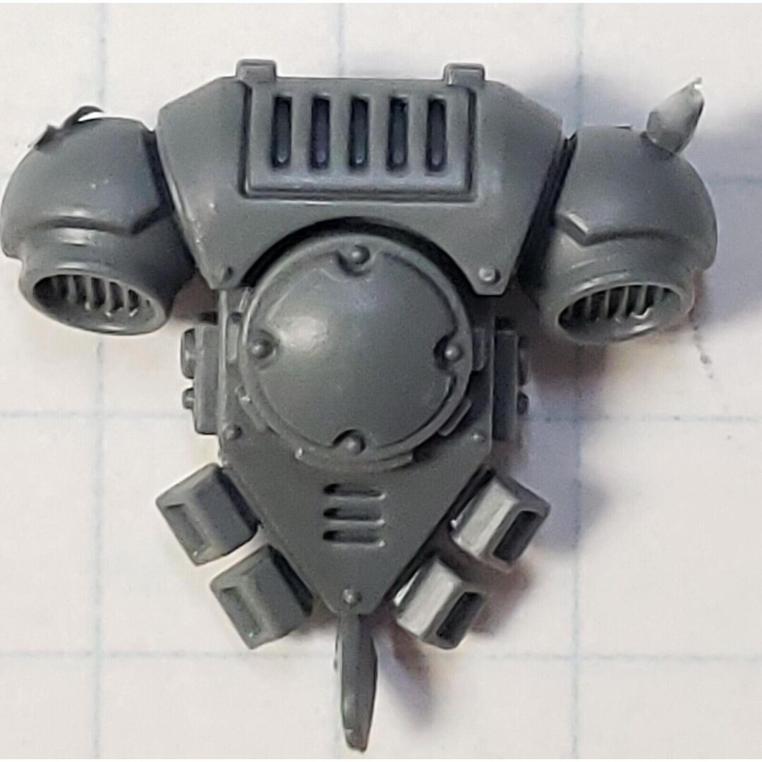 thumbnail image 2 of Games Workshop Warhammer 40k Space Marine Bits – Infiltrator/Incursor Phobos Medals & Relics (x6) – Parts 94-99 2 of 6