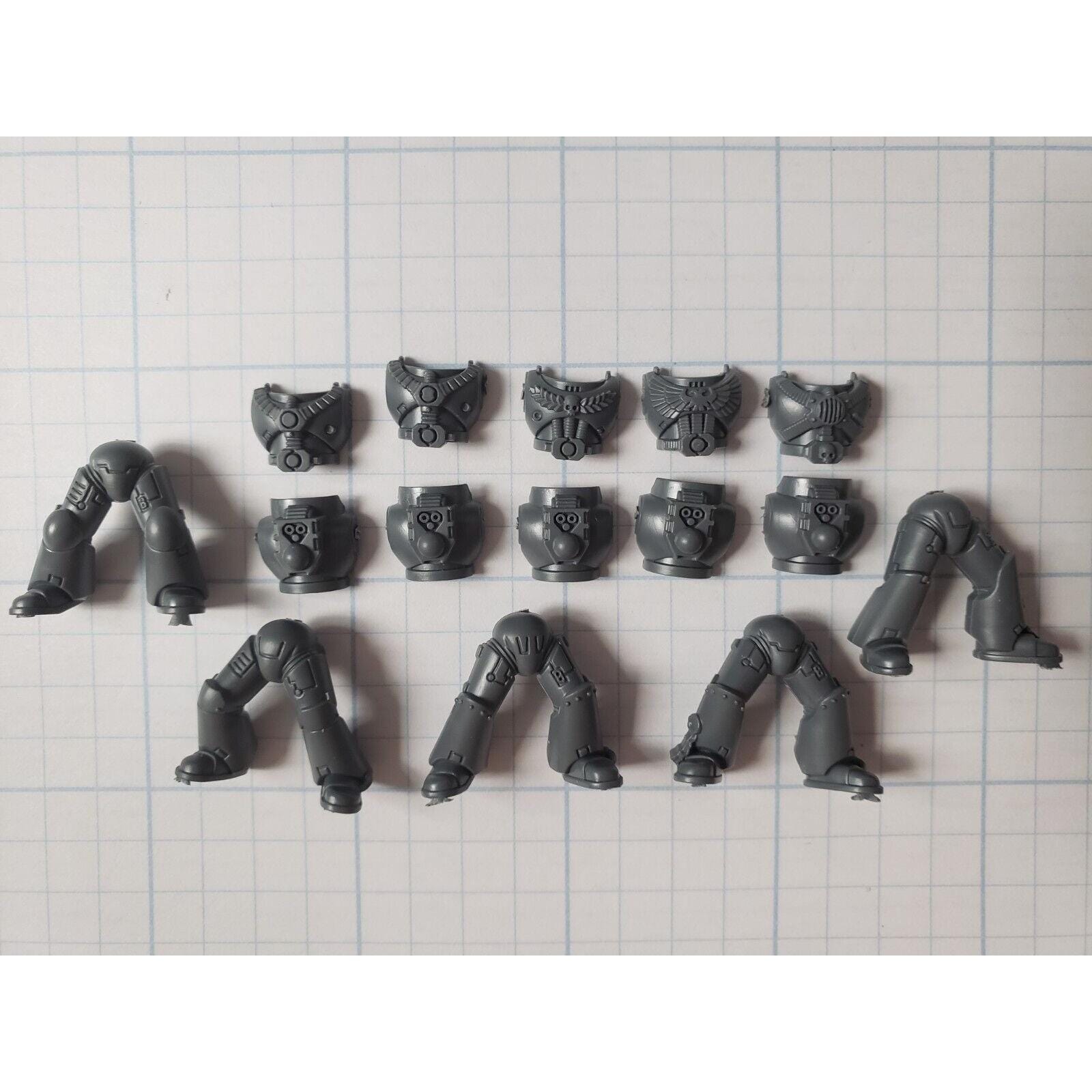 Warhammer 40K - 20 Spalline Per Squadra Tattica Space Marine - Bits Non Assemblati E Non Verniciati