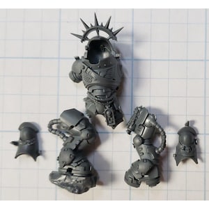 Warhammer 40k Chaos Space Marine Bits Champion Chain Sword Bolt Pistol X5 Sets E - Foto 6