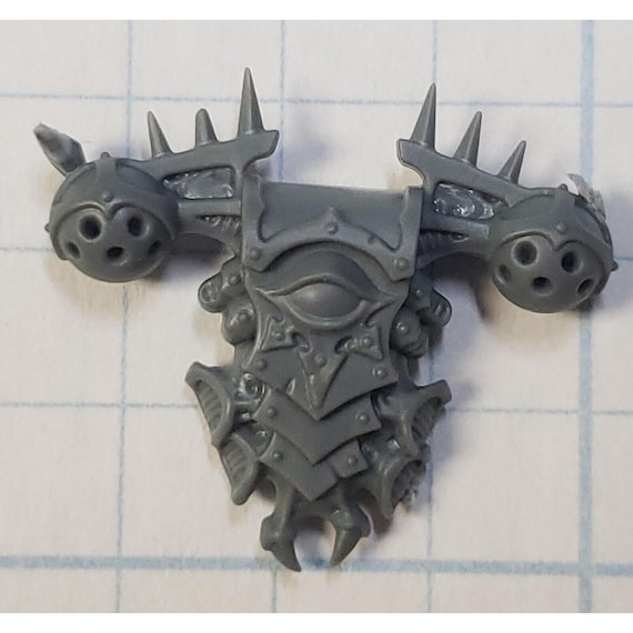 40k metal mini putting backpack 40k Chaos Space Marine Bits Chosen Engraved Mutated Backpack #24