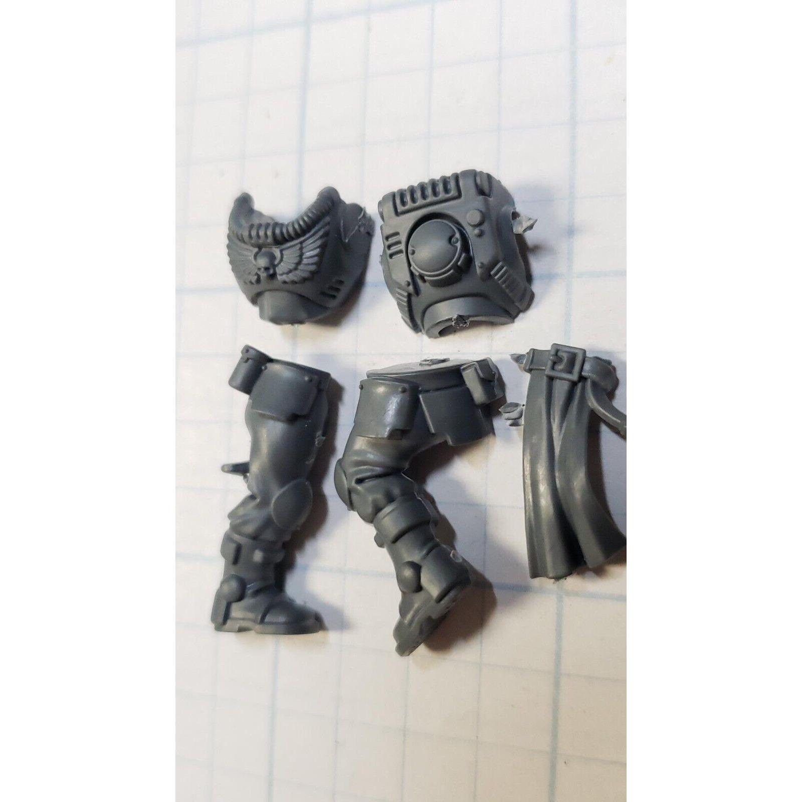 Warhammer 40K Black Templars Crusader Squad Neophyte Legs & Torso B – Games Workshop Bits