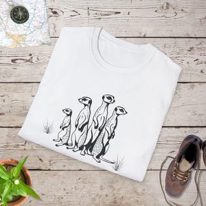 Bonita camiseta familiar de suricatas / Adorable camiseta de suricatas de dibujos animados / Regalo para amantes de la vida salvaje / Camiseta de animales inspirada en la naturaleza y la sabana para fanáticos de las suricatas