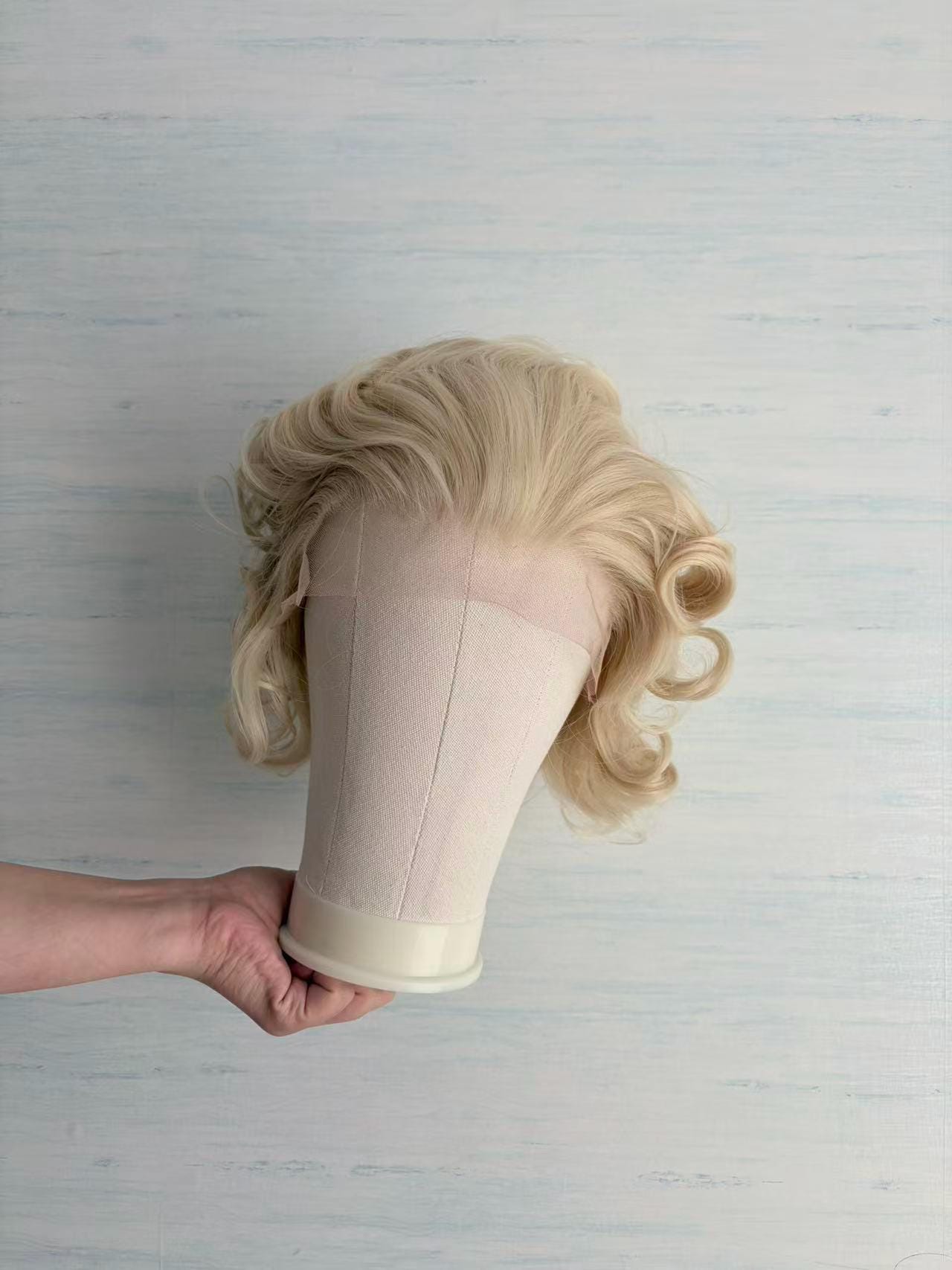 NEW ! Women & Men Short Wig Curly Blonde Missuhair Short Blonde Wig Women or Men Male Layered  main image 2
