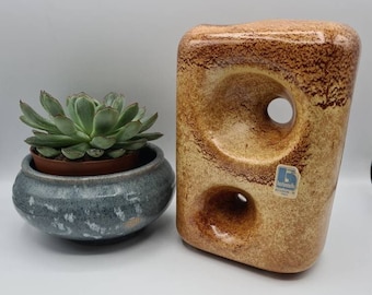 MODERNIST Sculptural Italian McM Ceramic Vase BERTONCELLO Ceramiche in Schiavon Italy retro Tobacco screziato 1970 Organic Form Art