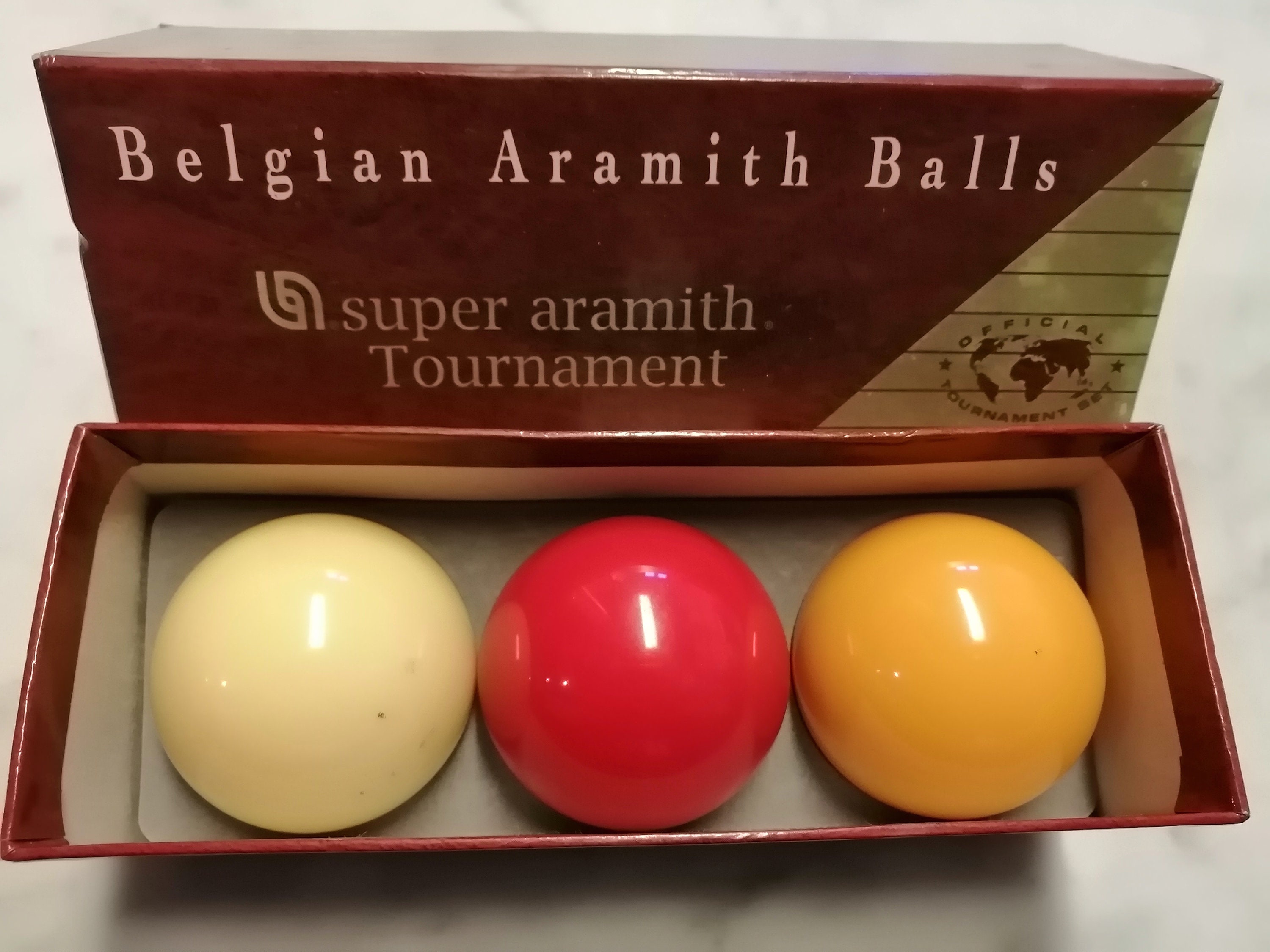 Super Aramith Tournament Belgian Carom Billiard Ball Set 61.5mm W/ FREE GIFTS 