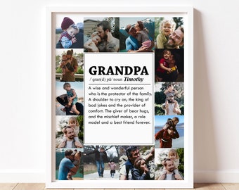 Peut inclure: Un cadre blanc contenant un collage de photos de famille. Au centre, un texte "GRANDPA" avec une définition et le nom "Timothy". L'impression est affichée sur un sol en bois. Un cadeau attentionné.