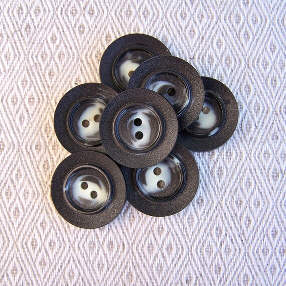 Flower effect metal buttons black white 24mm 18mm By per button