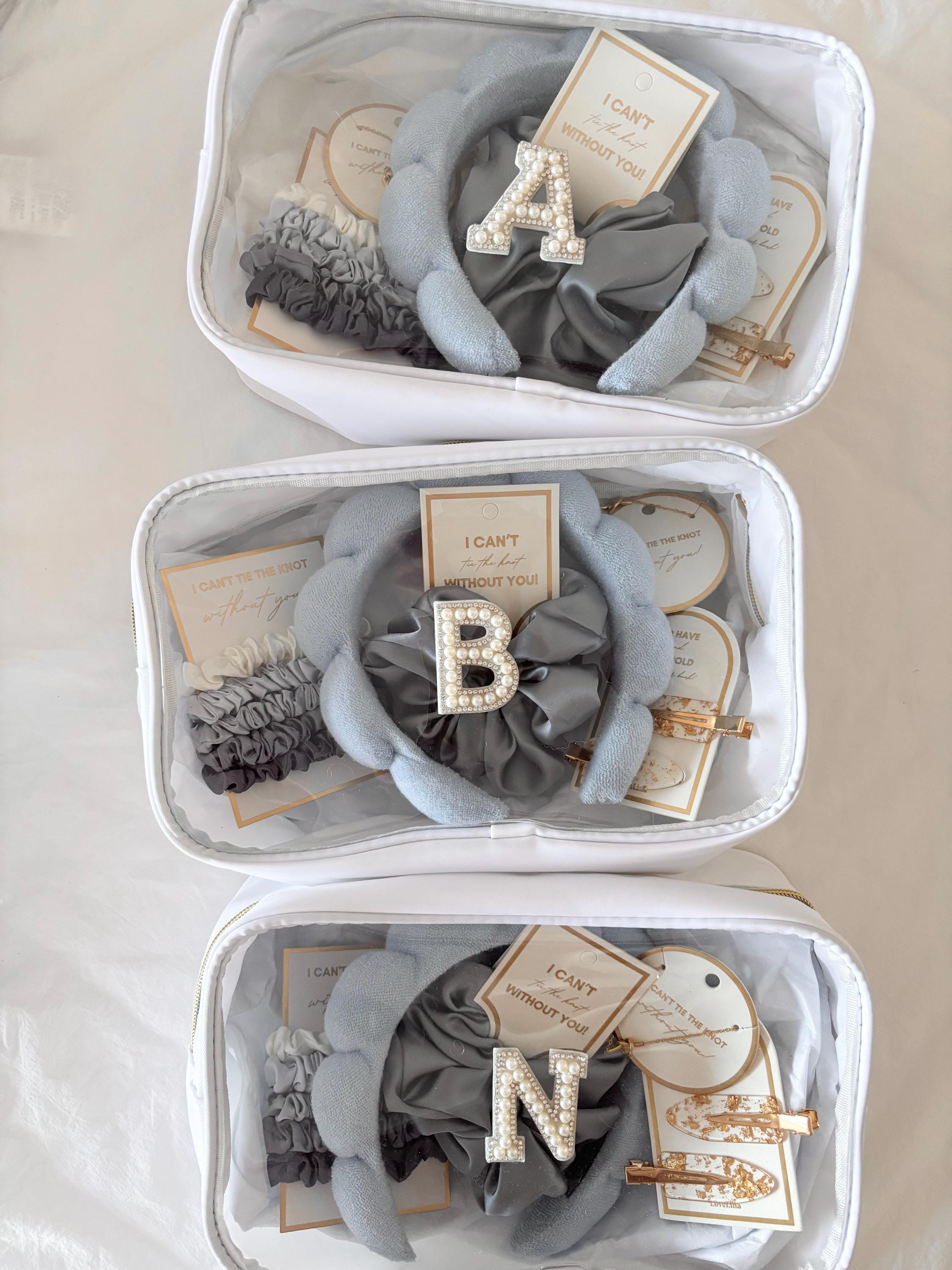 Pearl Gift Set Bridesmaid Proposal Bag Clear Makeup Toiletry Bag with Claw Clips 30 Pcs Bridesmaid Proposal Bag Set Gift Clear Makeup  main image 3