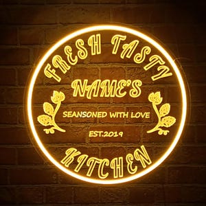 Personalisierte Küche Name Leuchtreklame, benutzerdefinierte Küche LED-Licht Wanddekorschild, Mamas Küche Schilder, Geschenk für Mutter Oma, Housewarming Geschenk