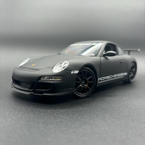 RARE 2006 Porsche 911 997 GT3 RS, 1:18 die-cast model from Welly