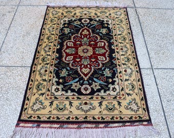 Handgeknüpfter Teppich aus Wolle, Turkmen Style, Tribal Design