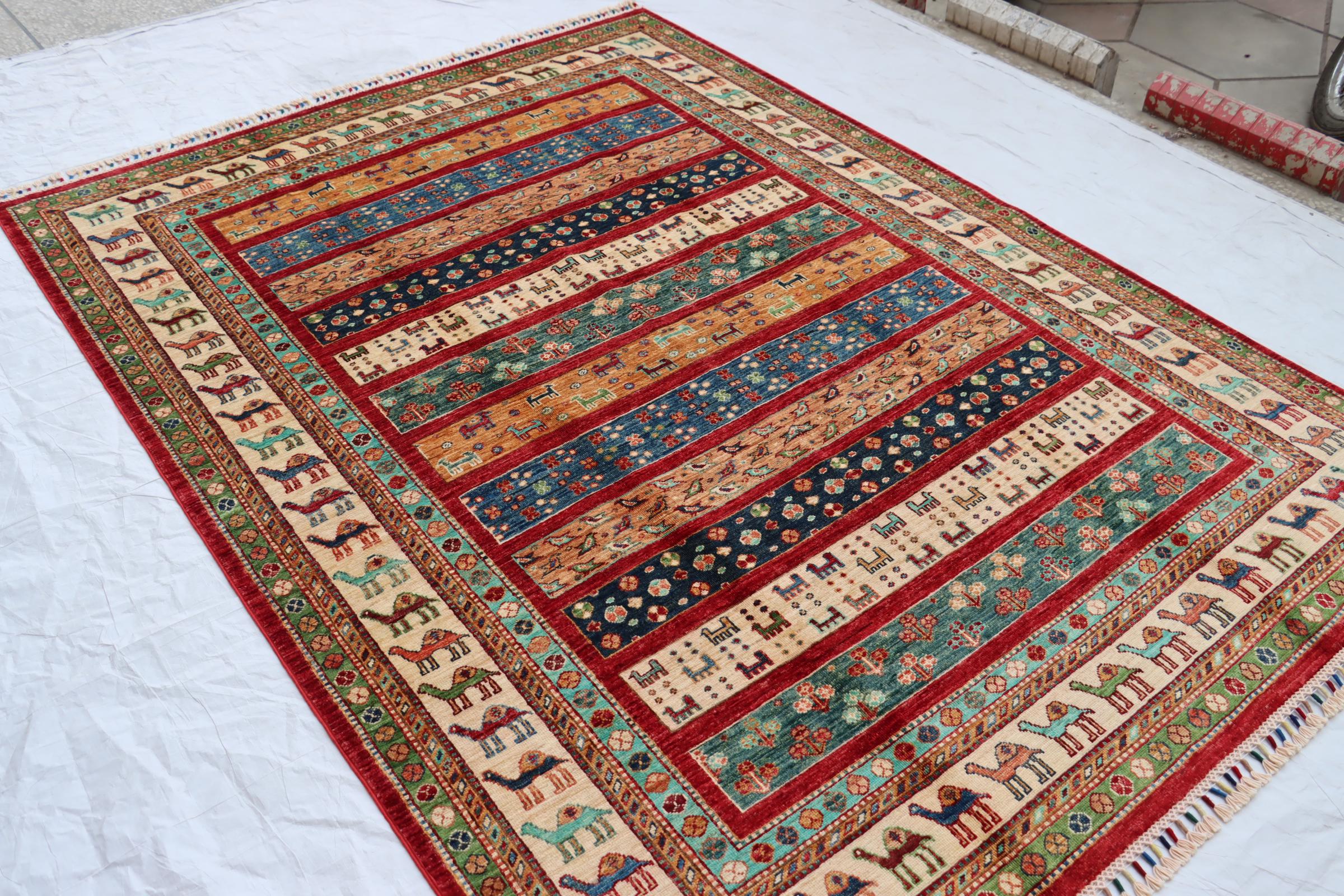 ハンドメイドのアフガニスタン・トルクメンウールラグ：絵画的な