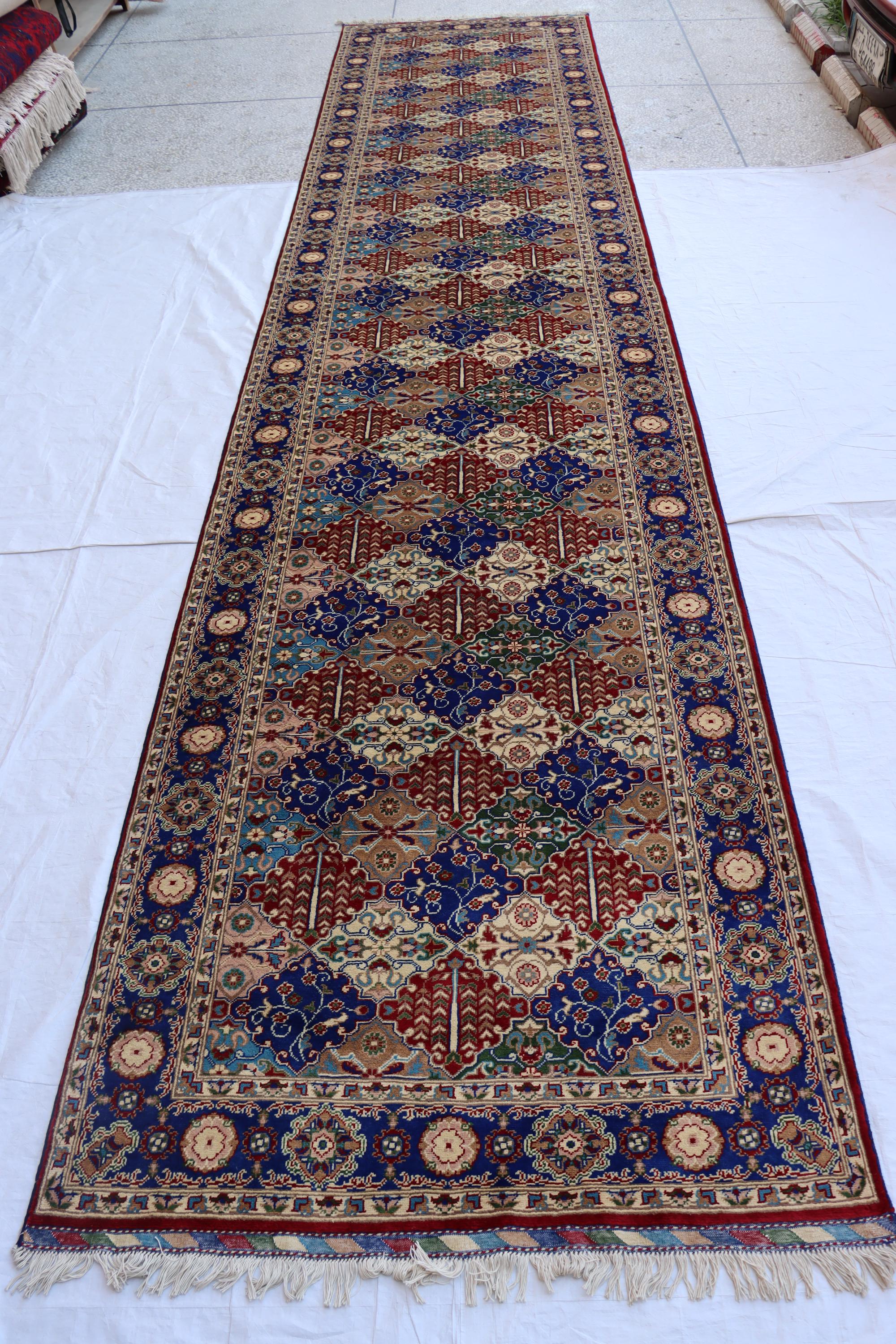 ハンドメイドのアフガニスタンウールランナーラグ：ネイビーブルー