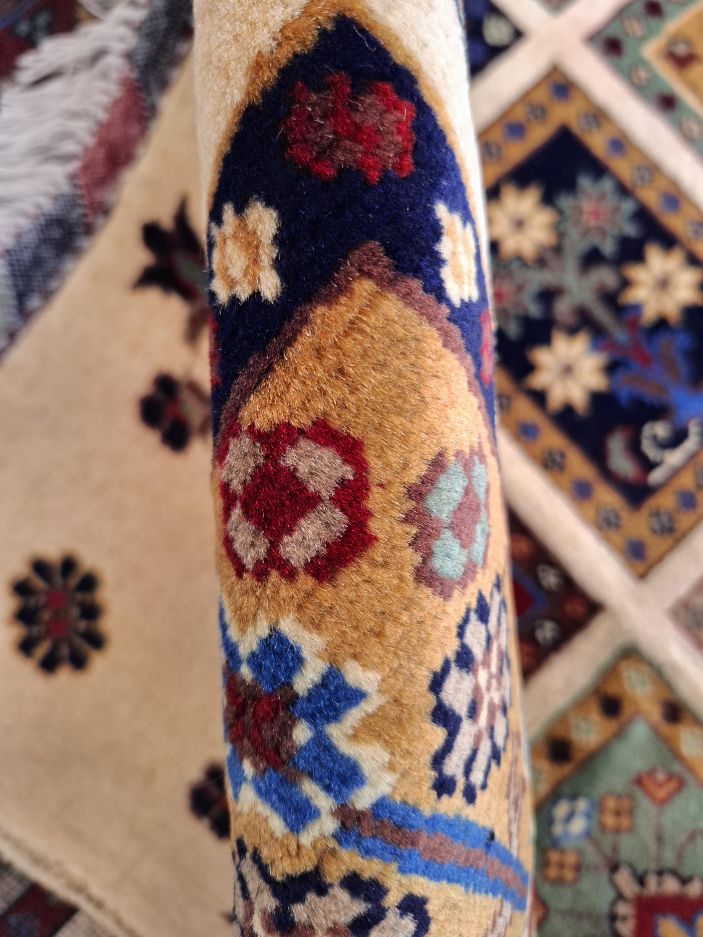 ハンドメイドのアフガニスタンウールラグ：7 x 10フィートのイエロー