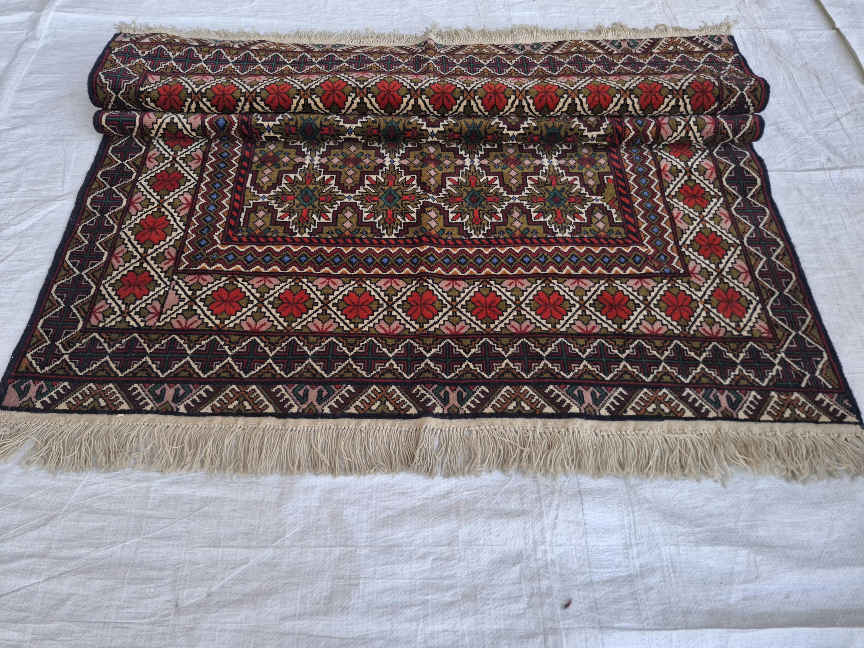 ヴィンテージ アフガン ラグ: 4x6 ブラウン トルクメンウール、手織り