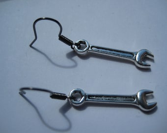 Pendientes mecánicos llave inglesa