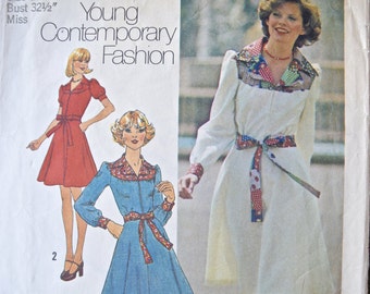 1970's Simplicity 7130 Vintage Sewing Pattern Young Contemporary Fashion Misses Dress in Two Lengths Contrast Yoke and Tie Belt Bust 32.5