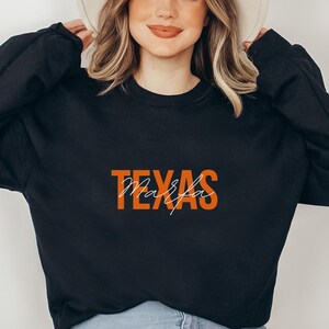 Marfa Sweatshirt Marfa Souvenir Texas Sweatshirt Travel to Marfa TX Souvenir Marfa Art Texas Gifts Texas Far West Shirt Oversized Hoodies