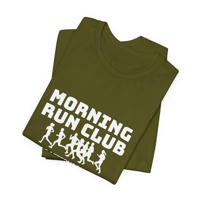 Camiseta Morning Run Club Camiseta engraçada para corrida Camiseta unissex engraçada para amantes de cafeína Camiseta para treinamento de maratona Camiseta Sarasctic Presentes esportivos Amigos imagem 4