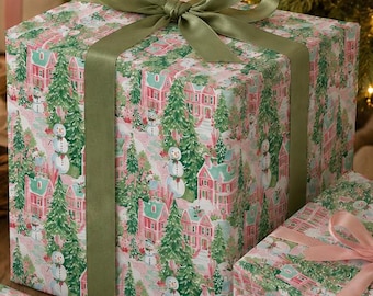 Papel de embrulho natalino rosa, rolo de papel de presente com tema de vila de inverno, papel de presente natalino com boneco de neve estilo preppy, estampa natalina vintage toile.