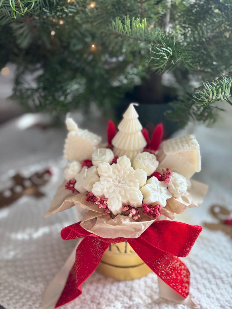 Christmas Candle Bouquet: Handmade Soy Wax Flower Box Gift - Etsy