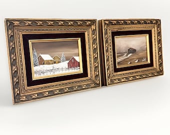 Vintage olieverfschilderijen paar galerijmuur sierlijke gouden houten lijsten cottage muurkunst